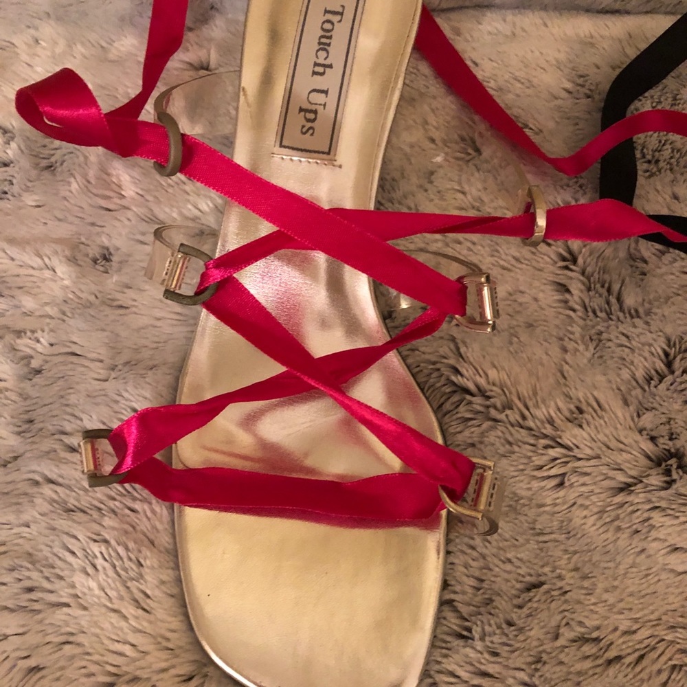 MultiColored ribbon heel 7